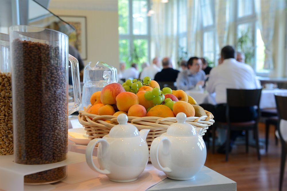 Weinberghotel Edelacker Freyburg Buitenkant foto
